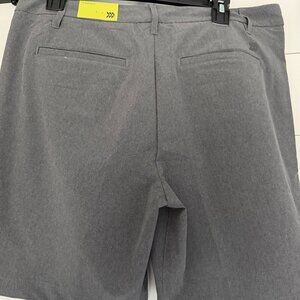 Onward Gray Golf Shorts 34 NWT